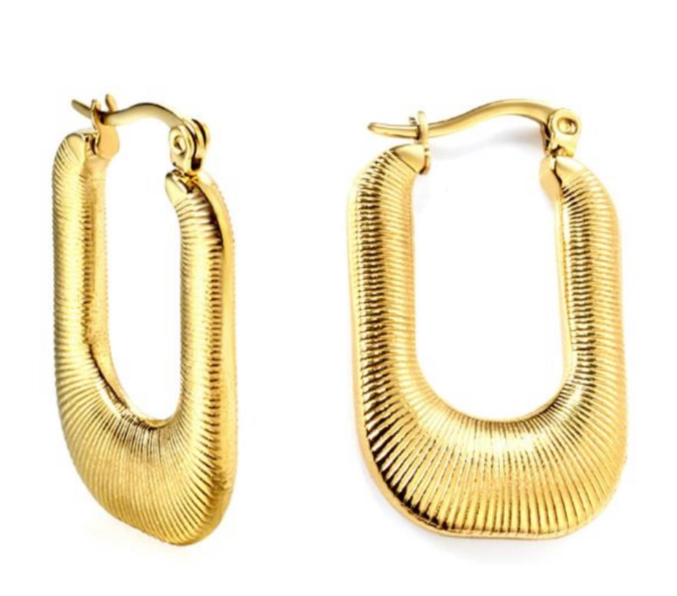 Elegant Gold Earrings