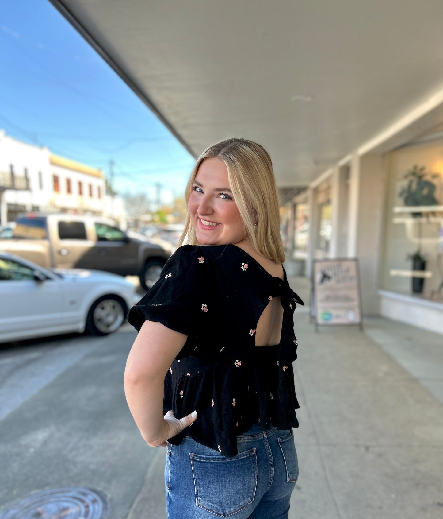 Darling Days Puff Sleeve Bouse