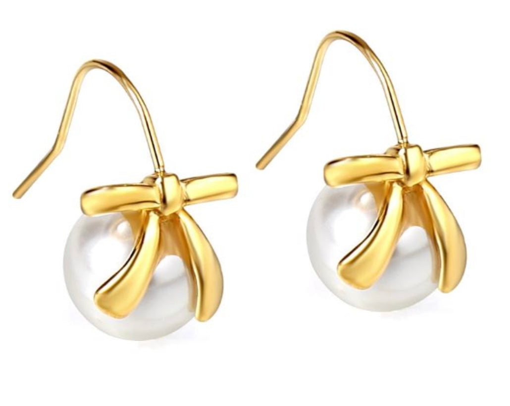 Pearl Bow Earrings- Gold