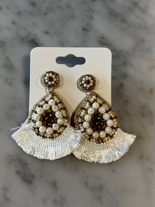 Fan Beaded Wh Earrings