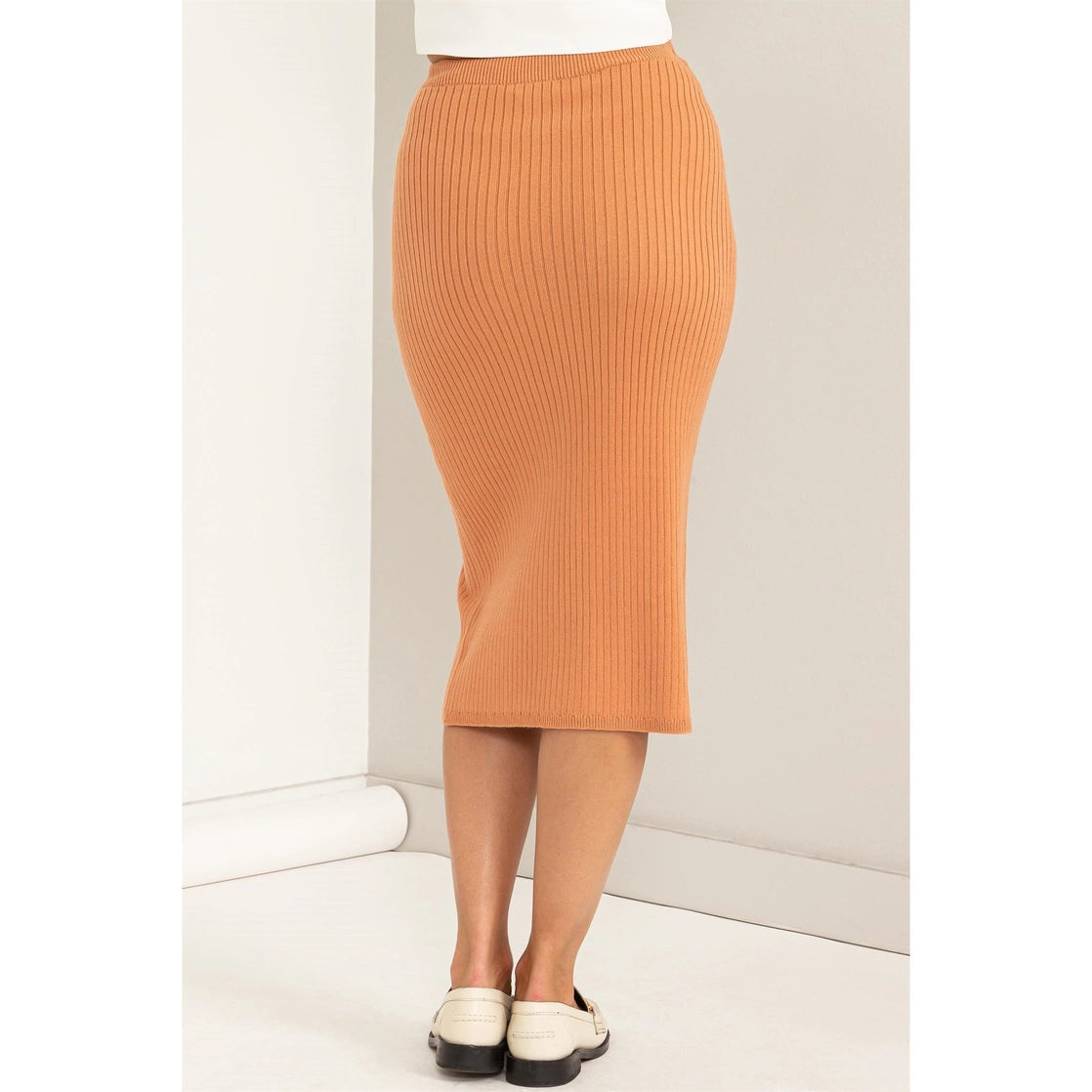 Lovely Embrace Knit Pencil Skirt in Apricot