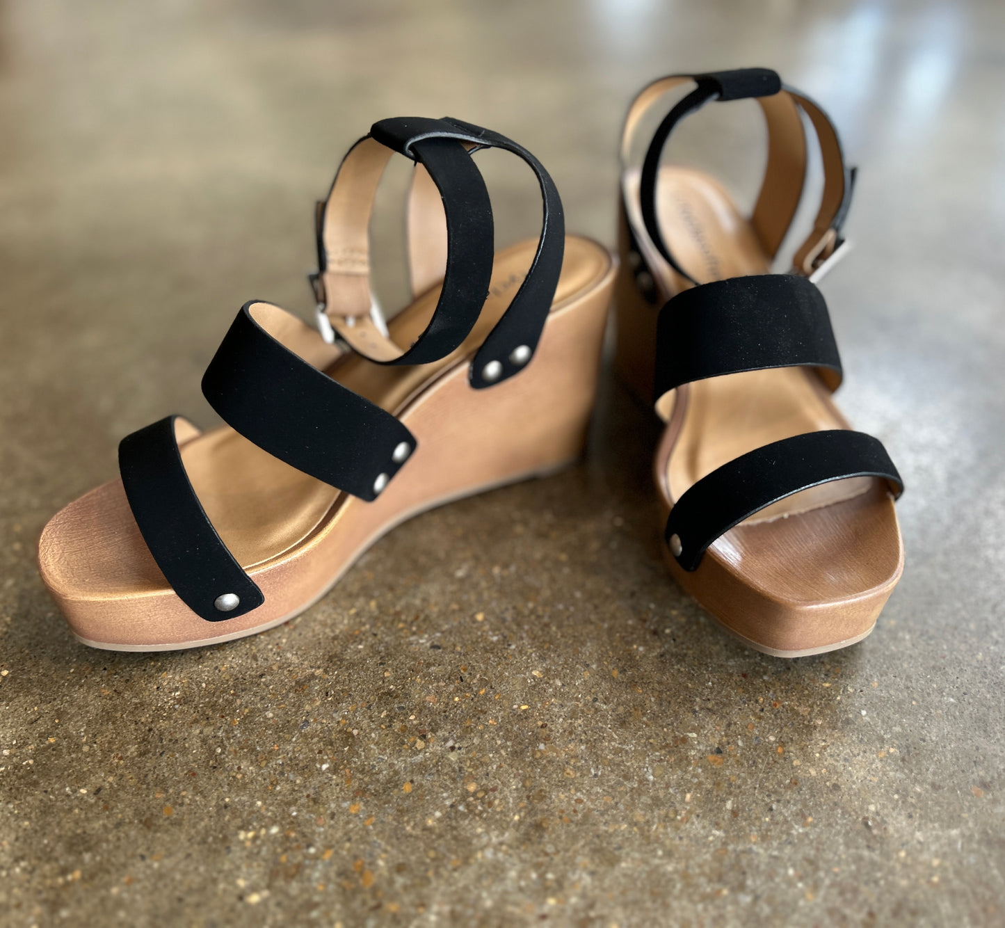 Phoenix Wedge Sandal